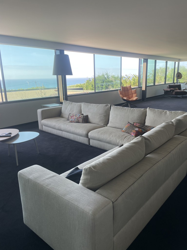 lounge 1